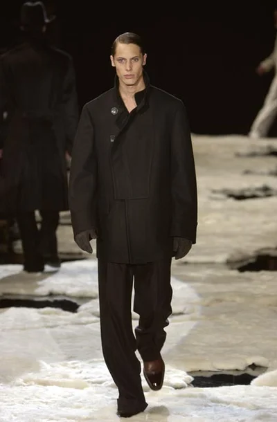 Look 18